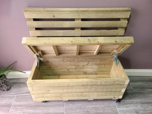 Storage Box With Back & Wheels